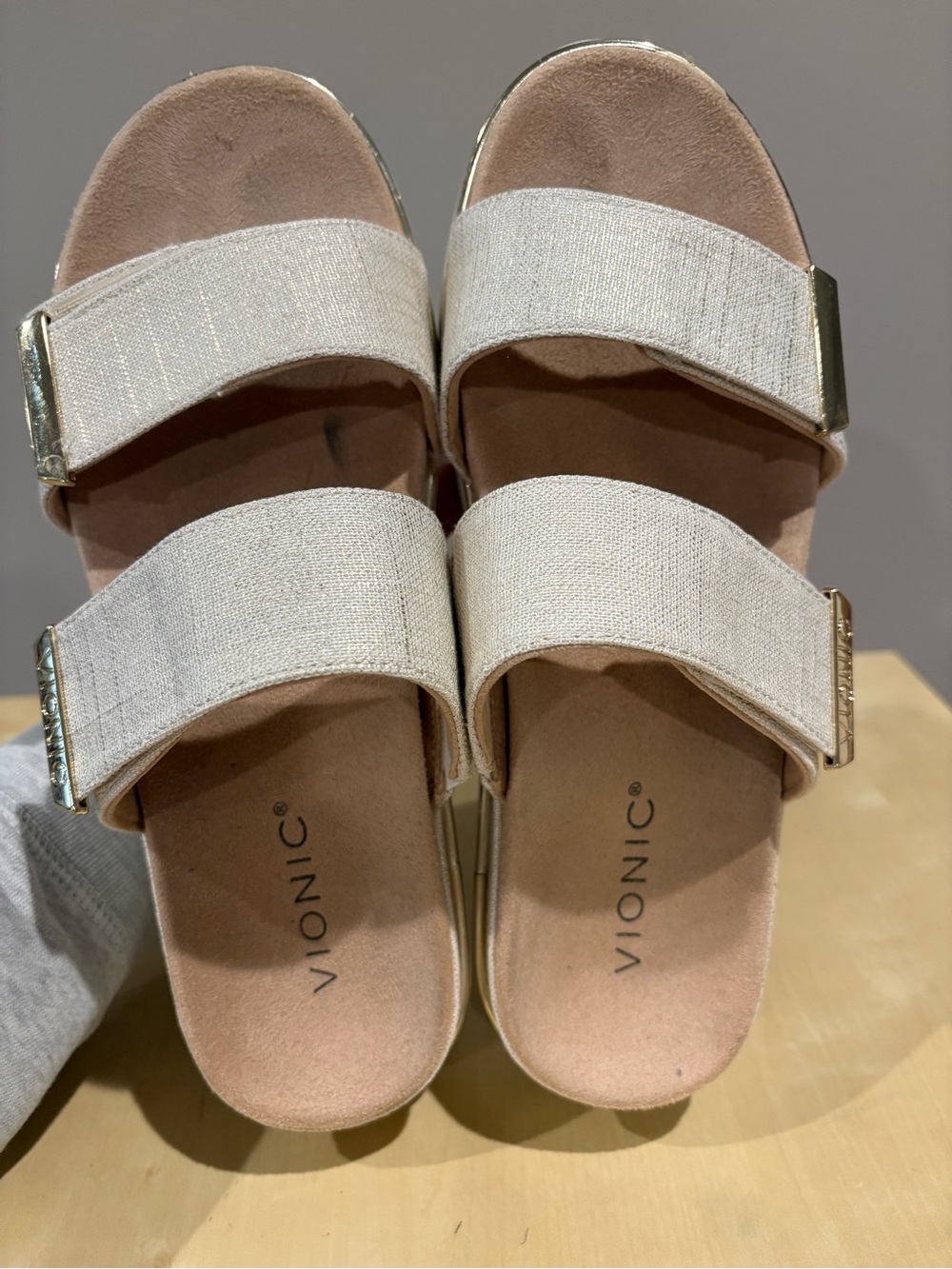 Vionic Brandie Platform Sandals/Marshmellow Metallic Linen Size 9 - Picture 6 of 8